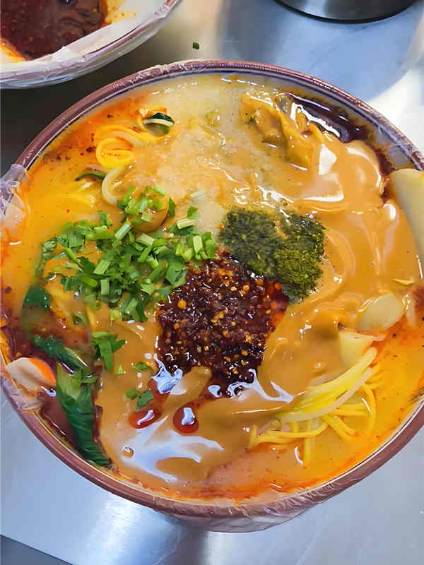 fYpK9lNGx_副本